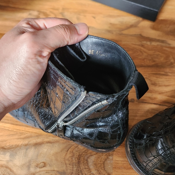 Saint Laurent crocodile embossed combat boots - Picture 6 of 8